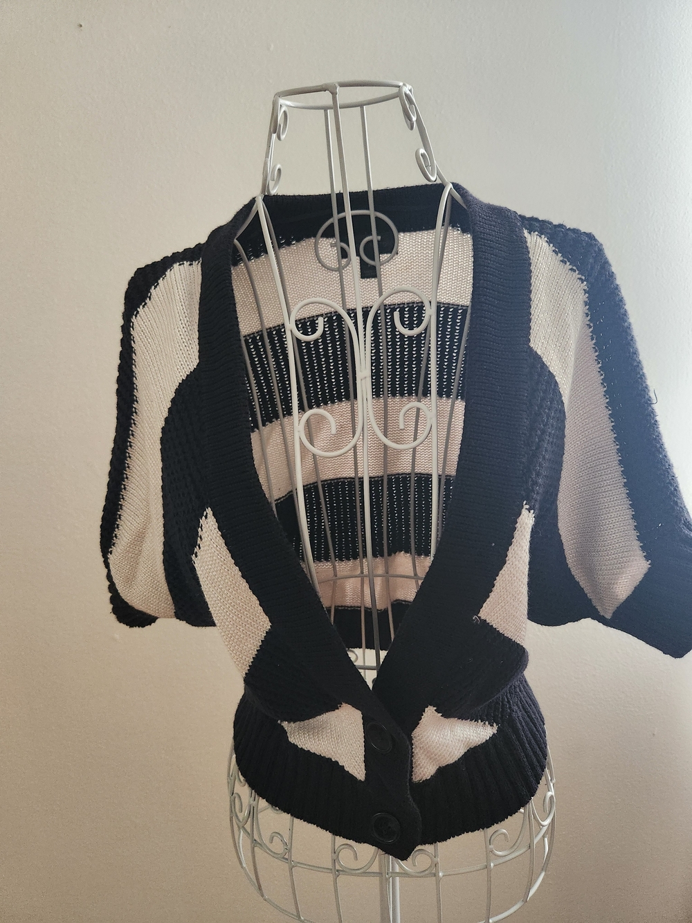 Worthington Black & White Geometric Knit Cropped Cardigan Sweater Size M